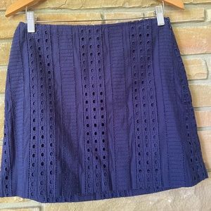 VIneyard Vines Casual Navy Skirt Great Condition.